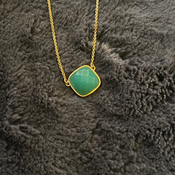 EUC GUESS BY MARCIANO WOMENS LUCAS JACK NECKLACE - Picture 3 of 3